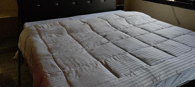 היידראבד Oyo 81589 Aruna Dwraka Homes מראה חיצוני תמונה